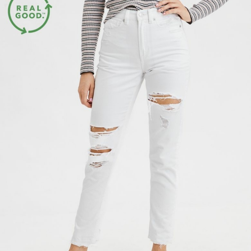 American Eagle white distressed mom jean